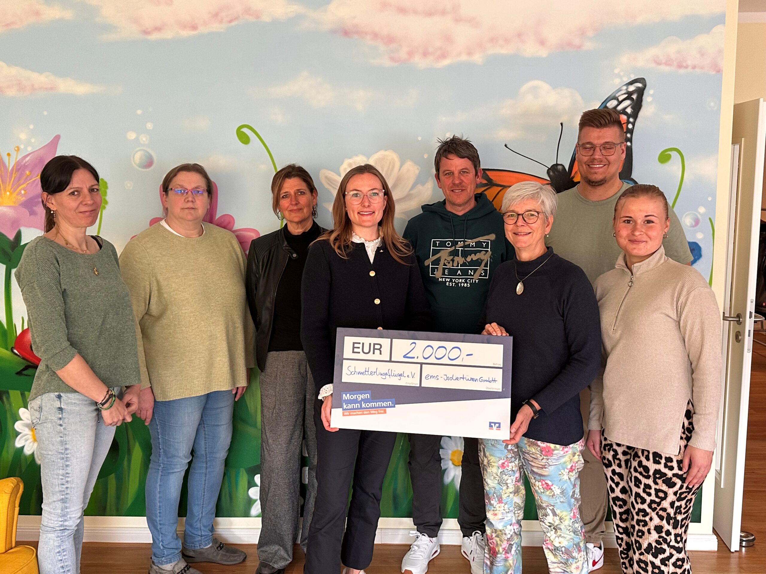 2.000 Euro für Kinder auf Schmetterlingsflügeln e.V.